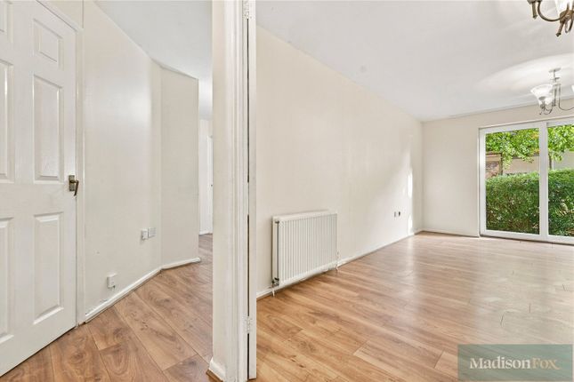 Flat 4 Claymore Court, 244, Billet Road, Walthamstow photo 4