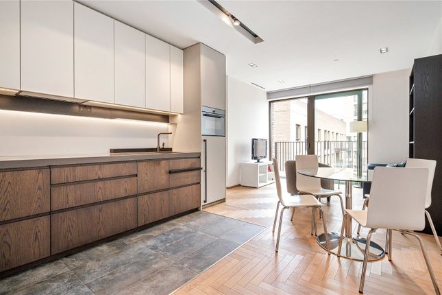 71, Fenman House, 5, Lewis Cubitt Walk, London photo 2