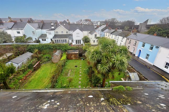 Town house for sale in Picton Road, Tenby