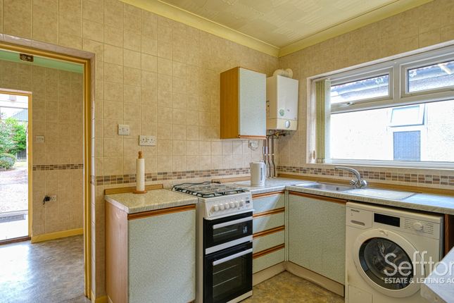 27 South Hill Road, Norwich photo 3