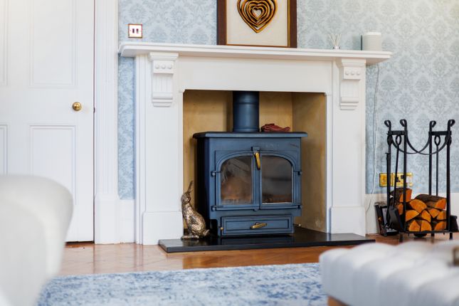 Grosvenor, The Mount, Warlingham photo 3