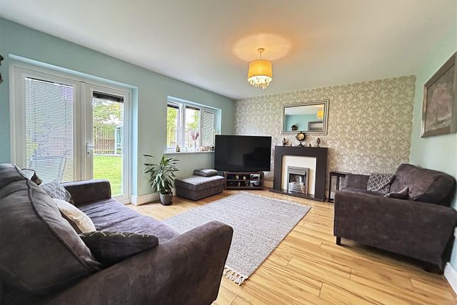 15, Jesse Close, Selby photo 2