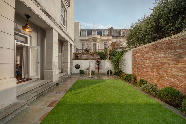 2, 2 Lowndes Place, London photo 3