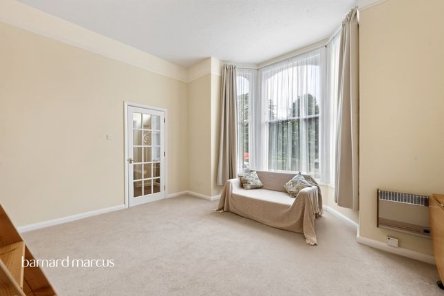 12, Wren Court, 12, The Avenue, Surbiton photo 4