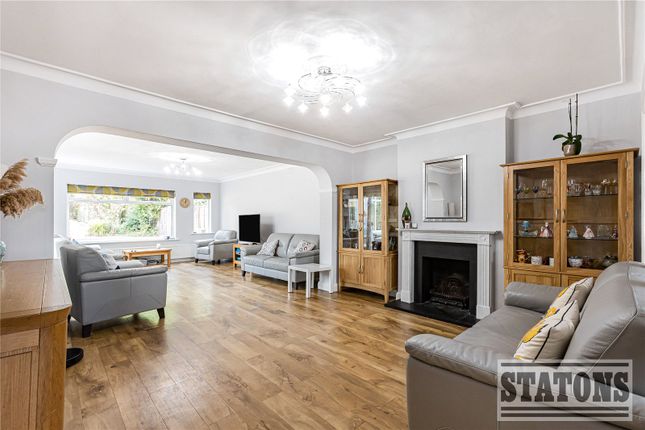 11, Mountway, Hertfordshire photo 3
