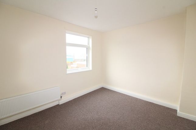 End terrace house to rent in 66 Eastgate, Worksop
