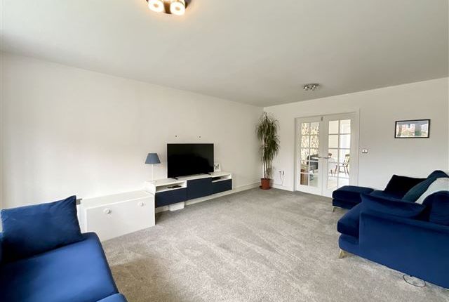9, Fairfields Chase Aston, Sheffield photo 4