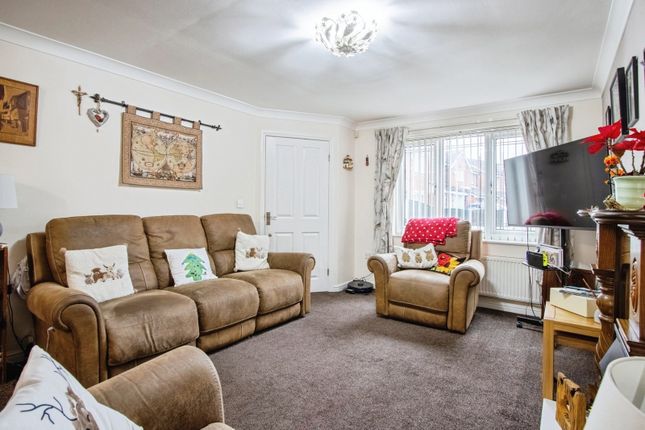 9, Whitwell Drive, Pontefract photo 3