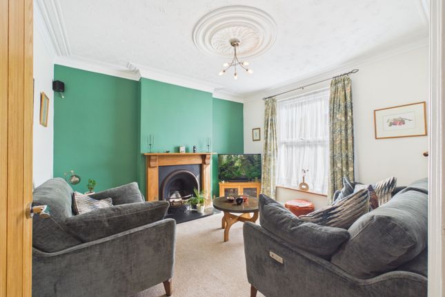 137, Lodge Causeway, Bristol photo 2