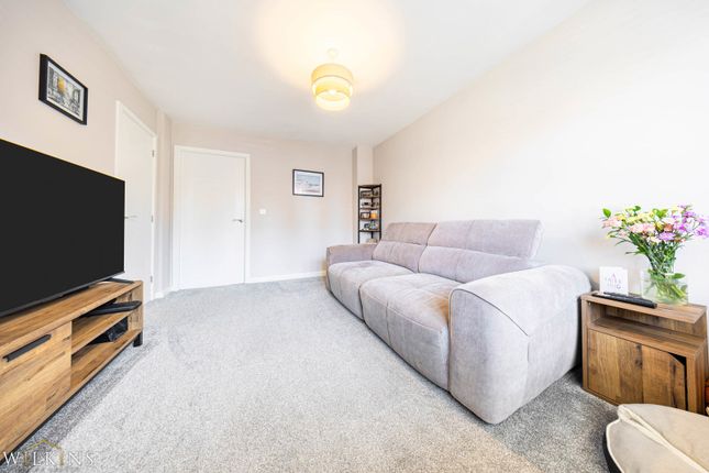 6, Rook Close, Leicestershire photo 2