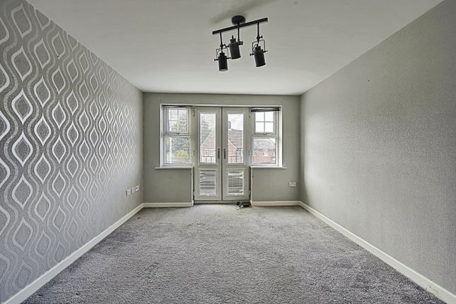 4, Stone Bridge Court, 2, Farnley Crescent, West Yorkshire photo 2