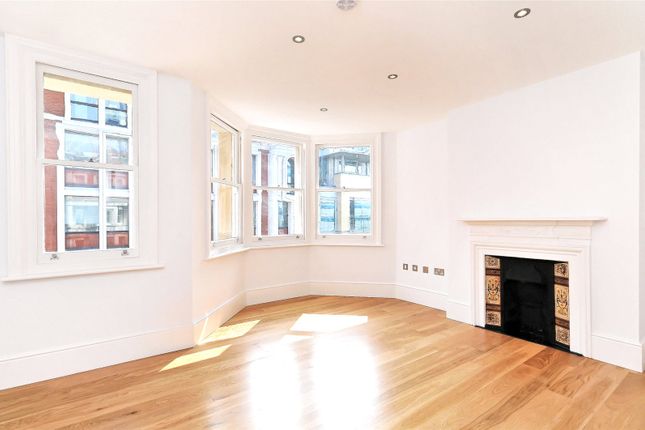 Thumbnail Flat to rent in Long Acre, Covent Garden