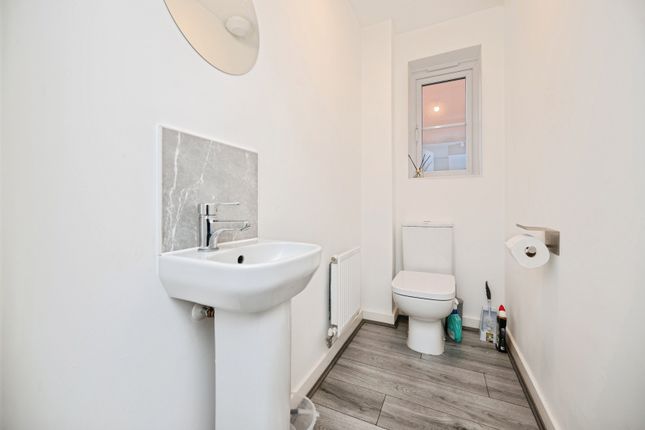 3, Sundowner Grove, West Midlands photo 3
