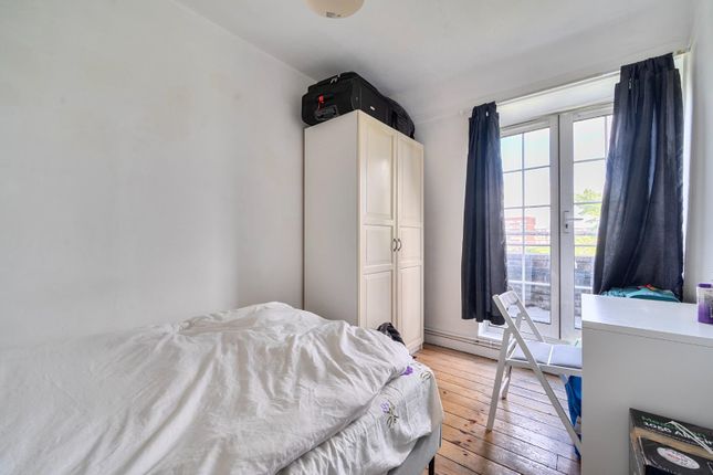 Flat 60, Harmood House, Harmood Street, London photo 4
