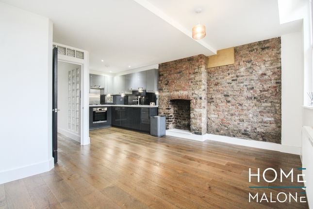 Thumbnail Flat to rent in Evering Road, Stoke Newington