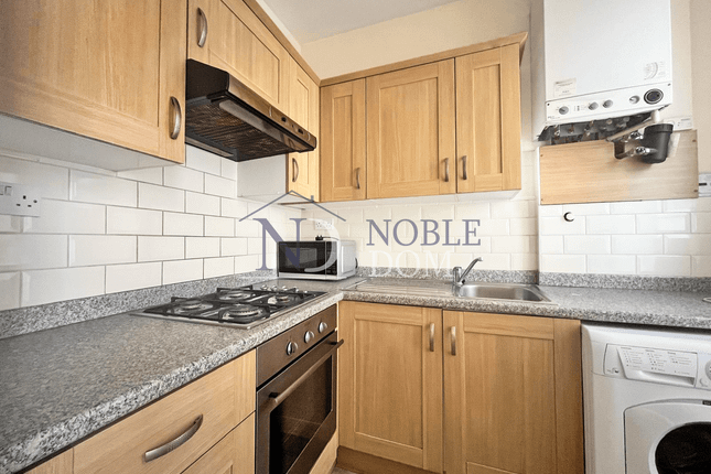 Thumbnail Flat to rent in West Ealing, London