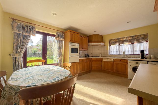 2 Kingsbrook Way, Wirral photo 3