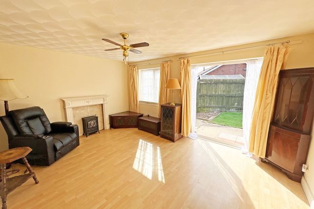 4, Scotts Close, Skegness photo 4