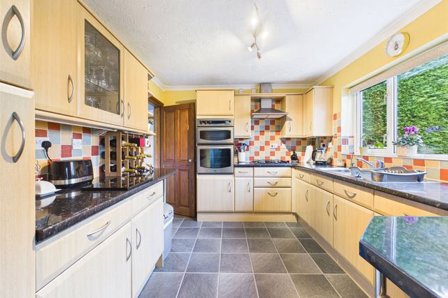 15, Blenheim Drive, Gloucestershire photo 3