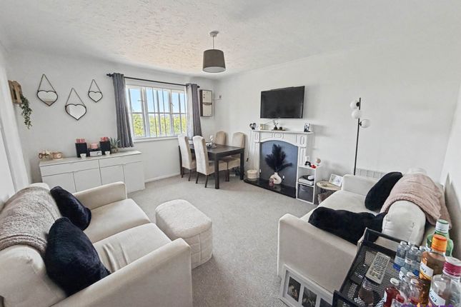 14b, Crabtree Close, Plymouth photo 4
