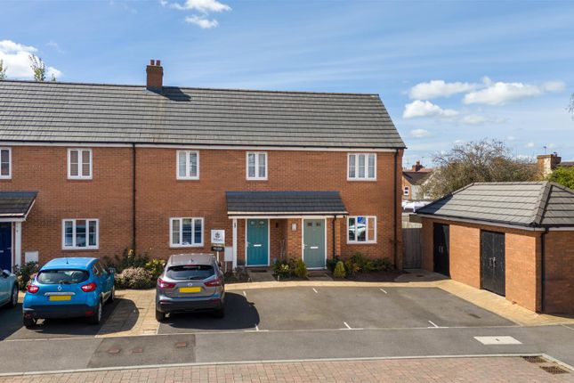 Maisonette for sale in Chappell Close, Aylesbury, Buckinghamshire