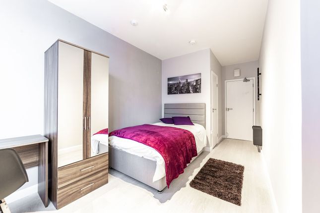 Room to rent in Eccleston Street, St. Helens WA10