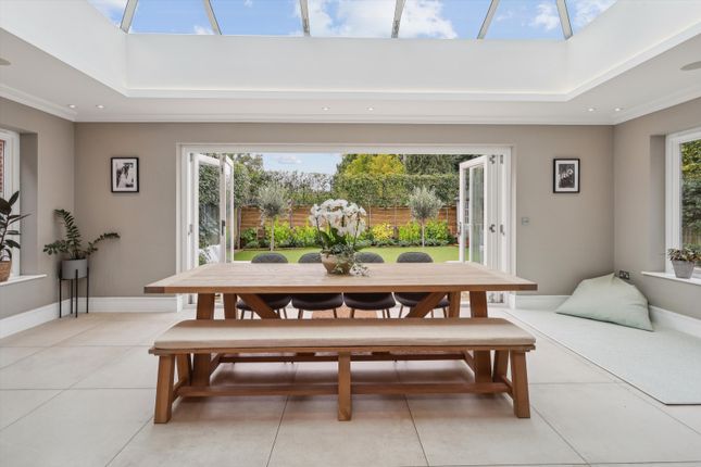 Twinoaks, Cobham photo 4