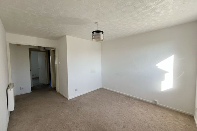 2, Hollam Way, Newton Abbot photo 3