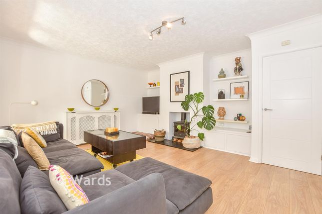 5, Larch Crescent, Tonbridge photo 4