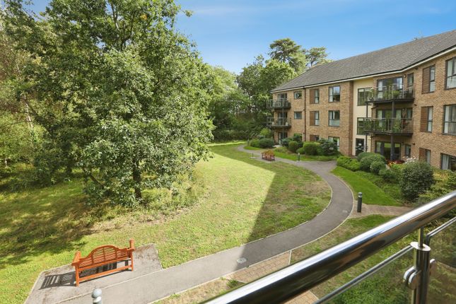 Flat 34 Meadow Court, 15, Hamilton Road, Hampshire photo 3