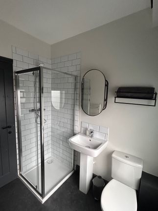 Room to rent in Ivanhoe Road, Conisbrough, Doncaster