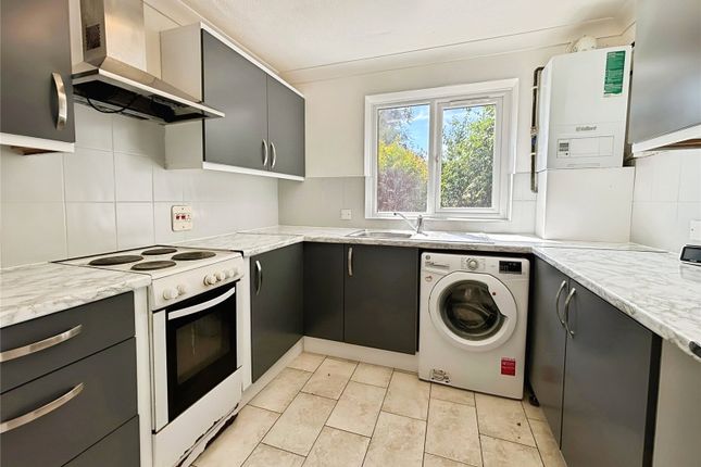 4, Westerham Walk, Berkshire photo 3