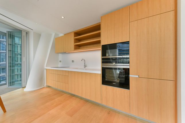 Flat to rent in Wilshire House, Battersea Power Station, London