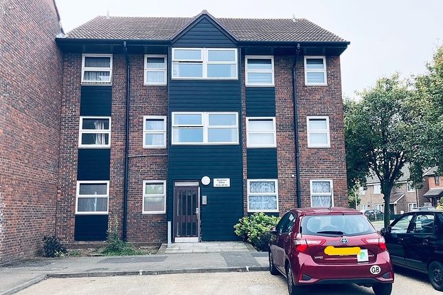 Thumbnail Flat to rent in Veronica Close, Romford