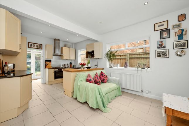 5, Grove Road, Surrey photo 4