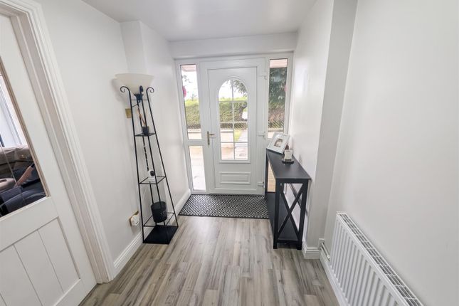 8, Isle Of Shinney Walk, Ballynahinch photo 2