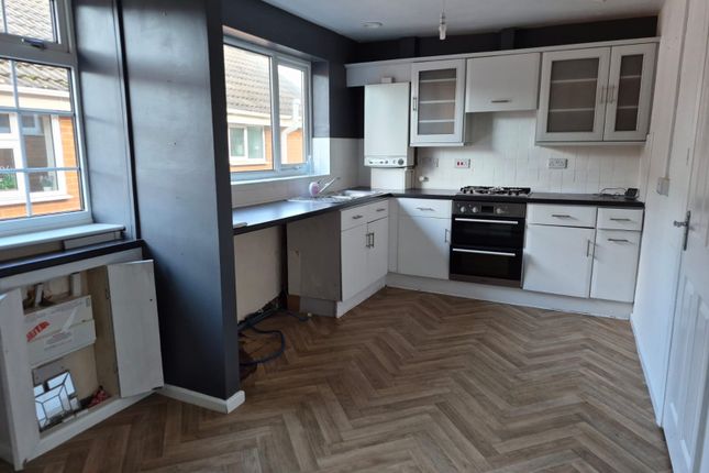 84, Birchwood Lane, Alfreton photo 3