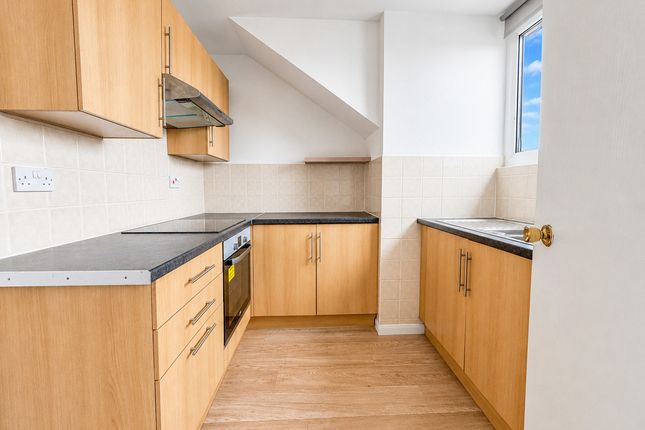 Flat 21, 21, Hedingham Place, Rochford photo 4
