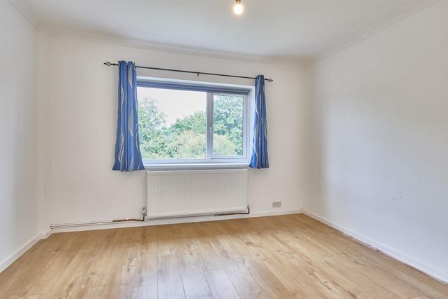 5, Holt Road, Leicestershire photo 4