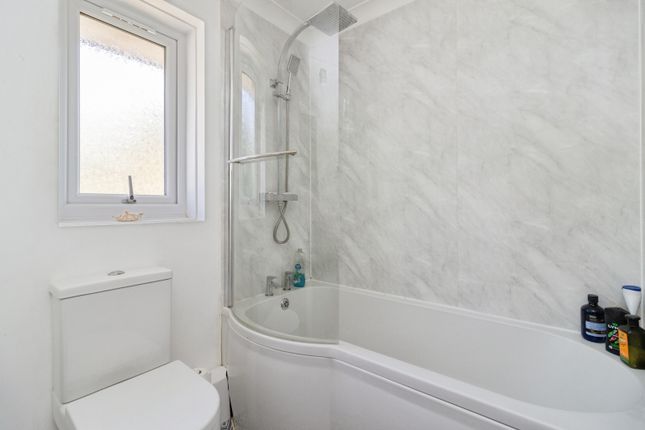 37, Orchard Way, Crediton photo 4