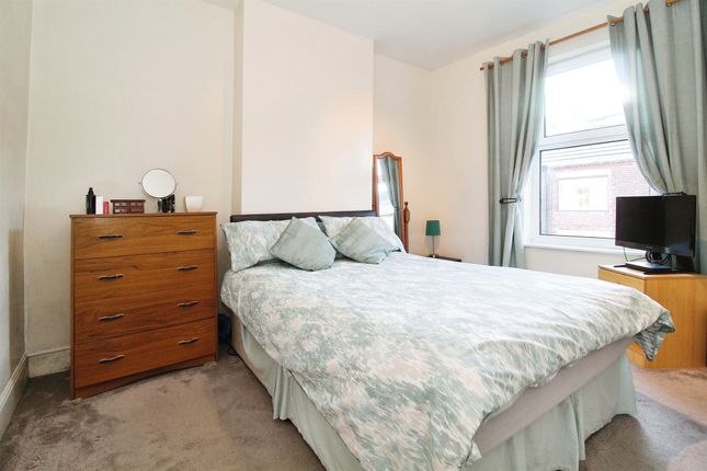 32, Spencer Street, CHESTERFIELD photo 4