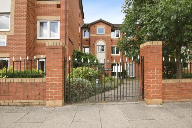 Thumbnail Property for sale in Emerald Court, Coulsdon