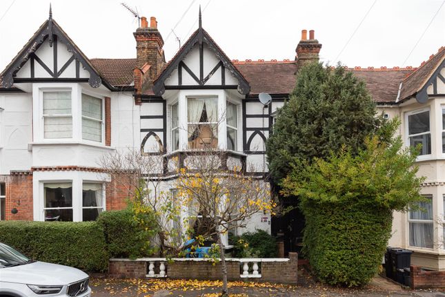 St. Albans Crescent, Ig8