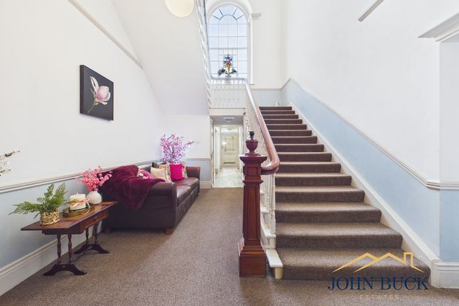 Flat 8, The Manor, Usworth Hall, Washington photo 2