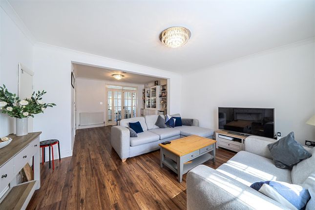 96, Haig Road, Uxbridge photo 4