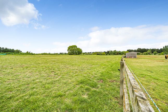 Detached bungalow for sale in New Lane, Girton, Newark