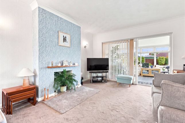 52, Chelsworth Crescent, Essex photo 4