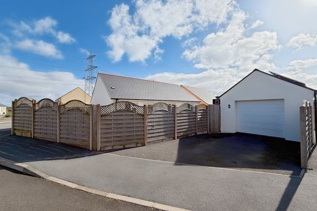 3, Bowett Close, Hundleton, Pembroke photo 2