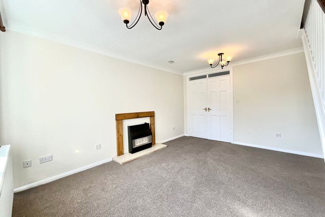 6 Chivelstone Grove, Stoke-On-Trent photo 2