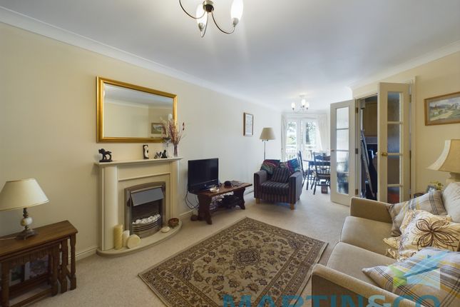 Flat for sale in Woolton Road, Childwall, Liverpool